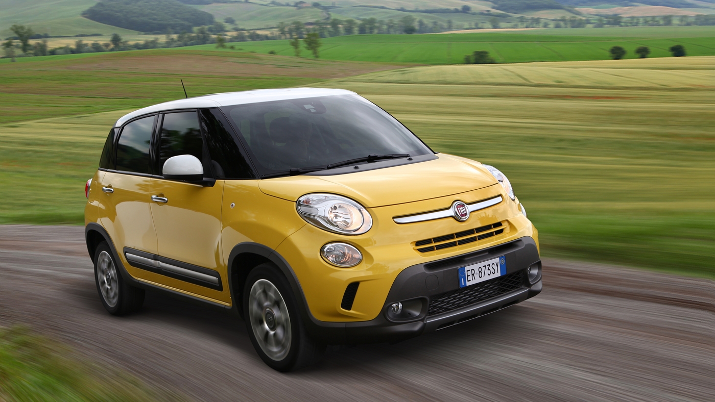 Estreno De Los Nuevos Fiat 500L Trekking Y 500L Living